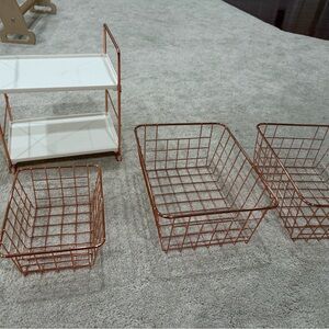 Set of 3 copper wire baskets and 1 shelf